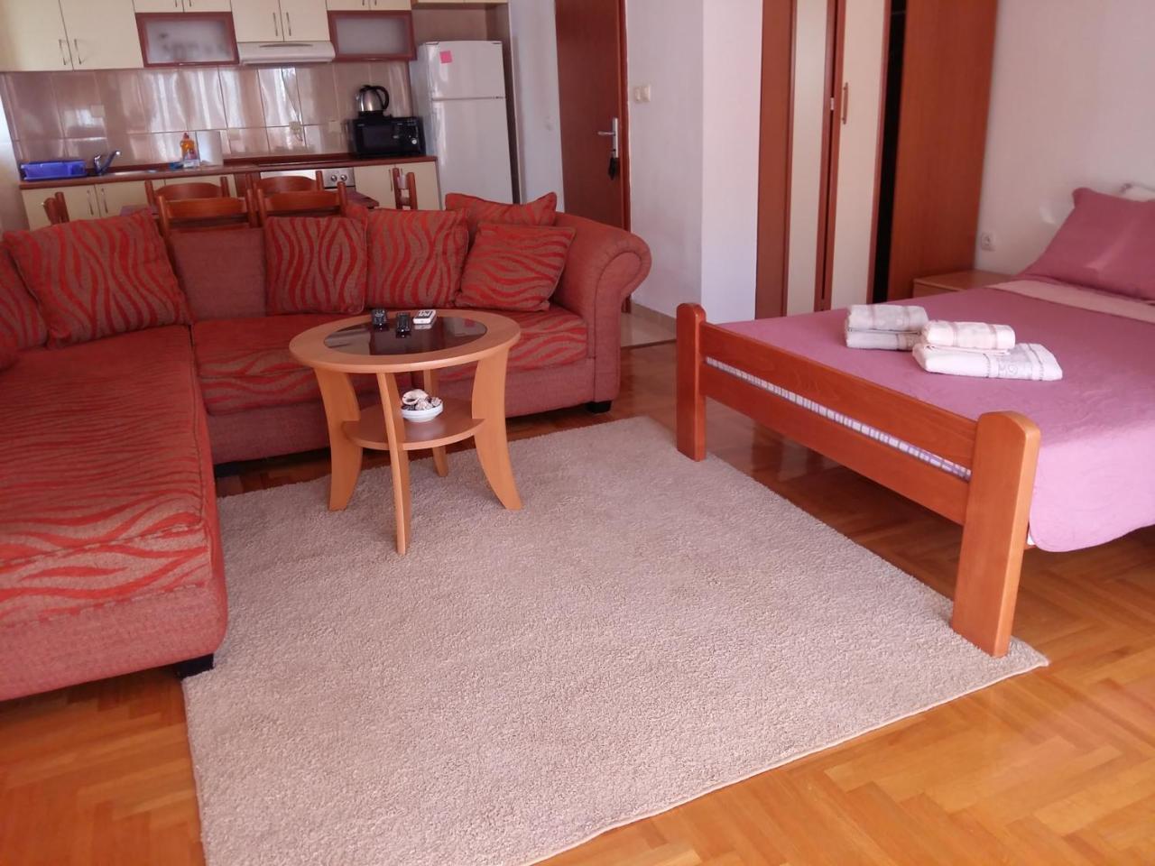 Lazar Apartments Petrovac Eksteriør billede